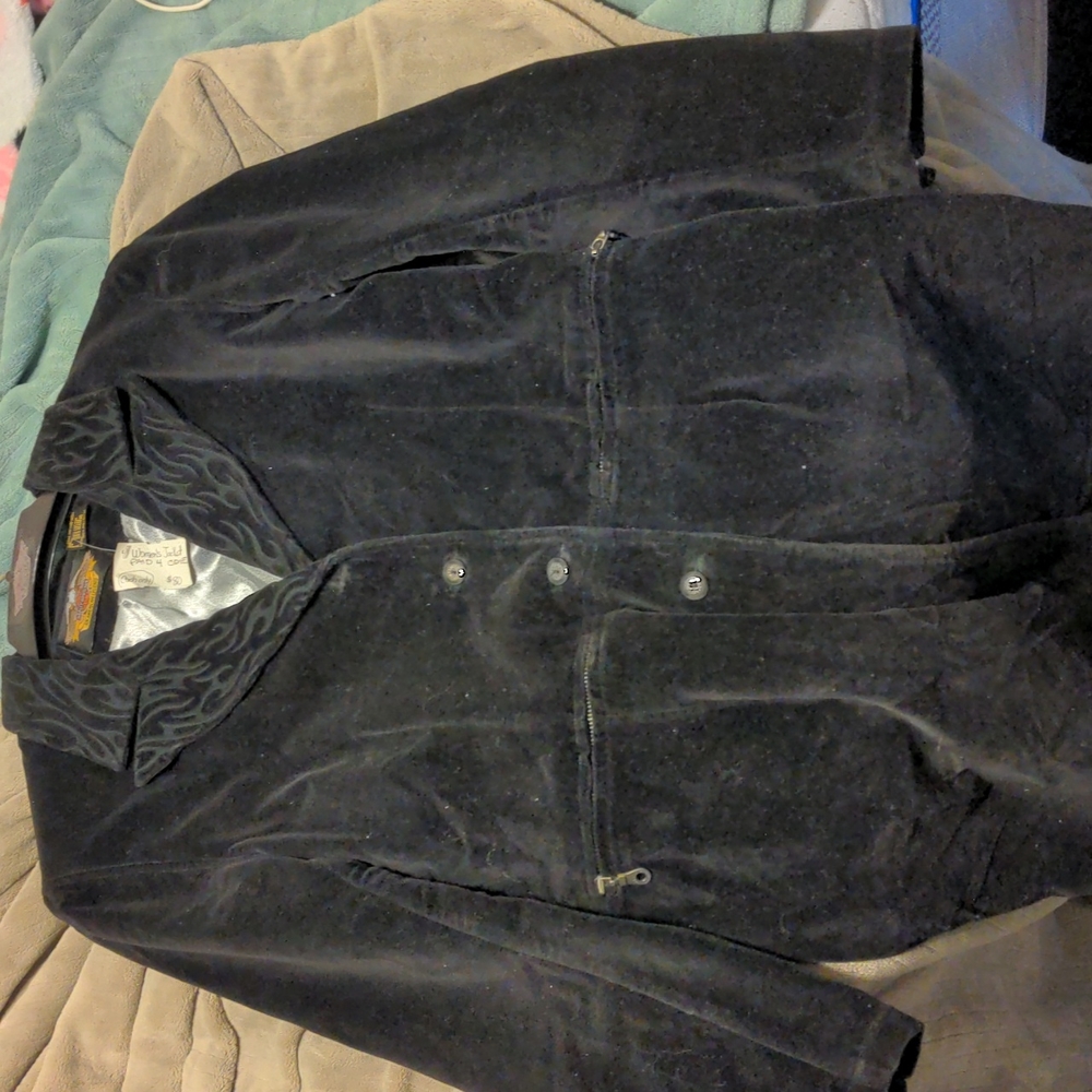 Harley Davidson long polyester jacket with amazing detail. Size medium. nwt